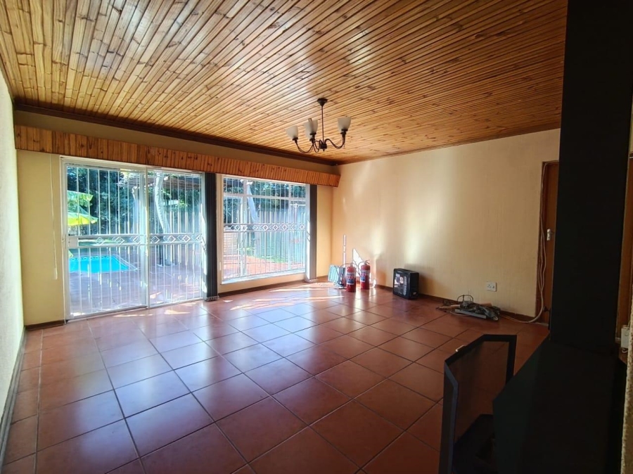 5 Bedroom Property for Sale in Universitas Ridge Free State